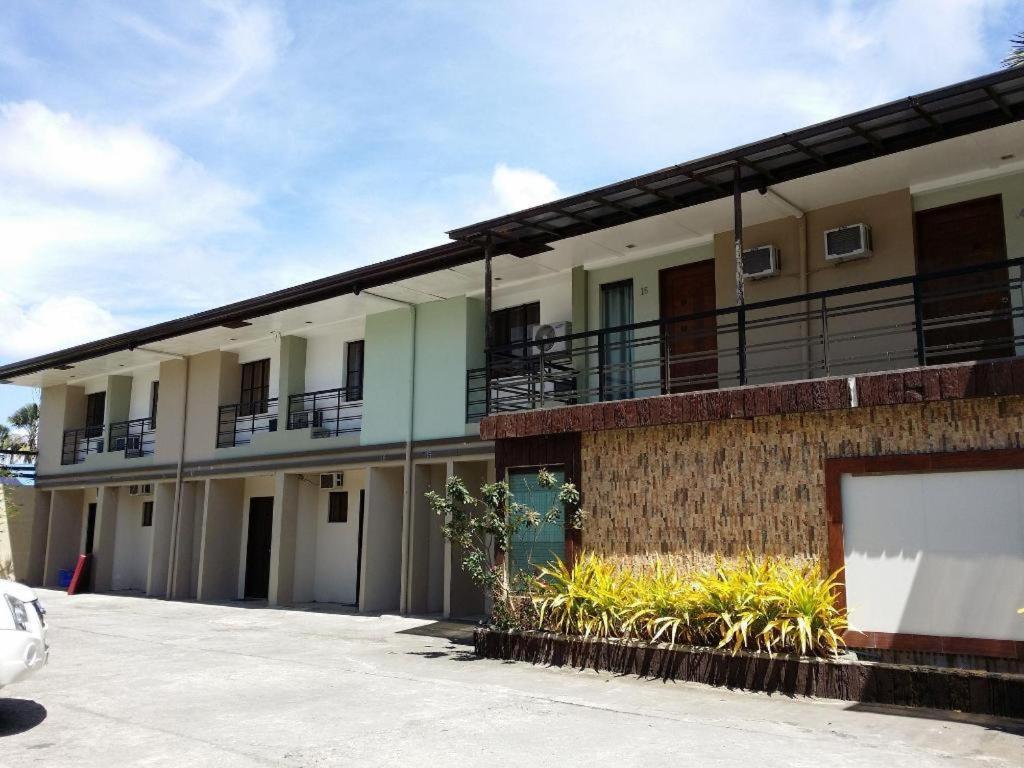 Quezon Premier Hotel Lucena Exterior photo